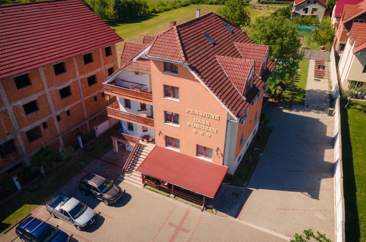 Pensiunea Casa Porojan ไบเออลูนูไม ภายนอก รูปภาพ